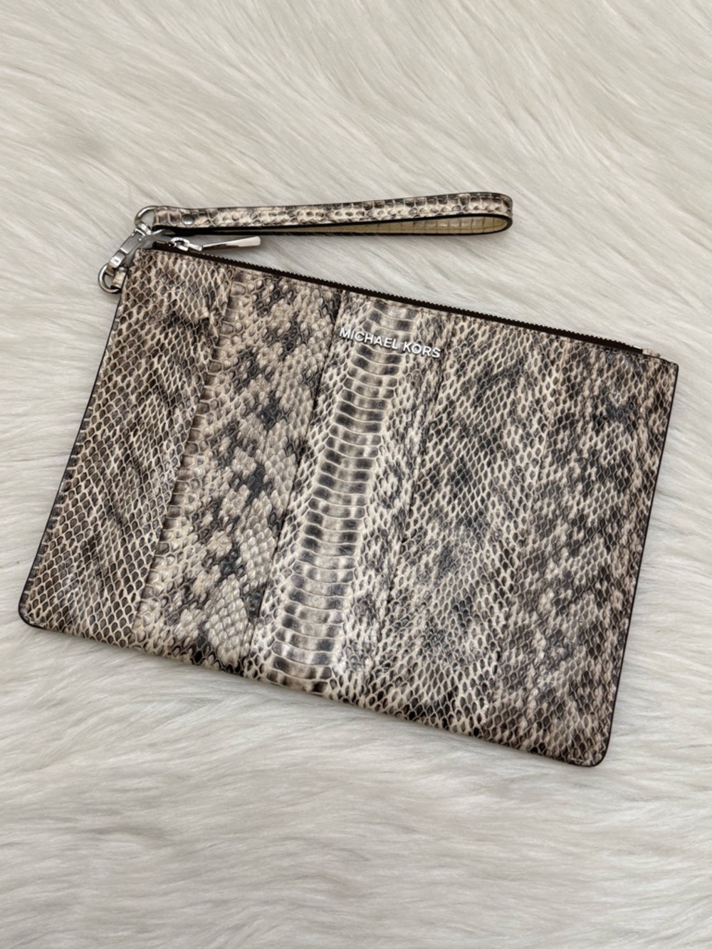 MICHAEL KORS - GENUINE GREY TAN SNAKE SKIN LEATHER SUEDE WRISTLET CLUTCH BAG - Picture 4 of 14